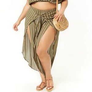 Plus size Striped Tie-Front Pants